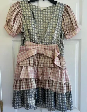 Pink Size 4 thumbnail 3
