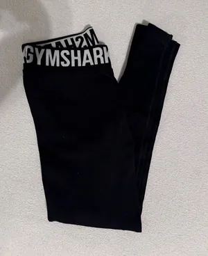 Black gymshark butt lift leggings thumbnail 1