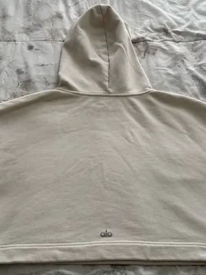 ALO Yoga Air Land Ocean Cream Short-Sleeve Cropped Hoodie sweatshirt, size M thumbnail 11