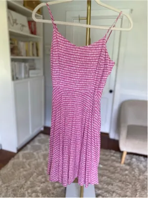 Old Navy Pink Striped‎ Smocked Mini Dress Sundress Coastal Preppy Coquette Beach thumbnail 2