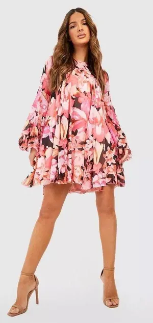 Boohoo FLORAL PRINT FLARED SLEEVE SMOCK DRESS thumbnail 3