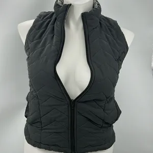 BKE gray sleeveless quilted day trip lined full zipper vest thumbnail 1
