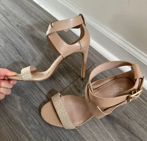 Charles David Nude Heels thumbnail 1