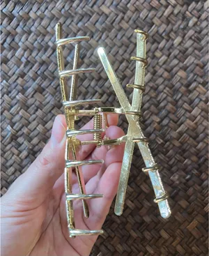 Gold Metal Hair Clip thumbnail 4