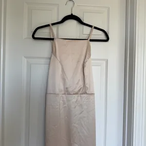 Lulus Kaisley Cream Satin Backless Midi Dress Size Medium thumbnail 4