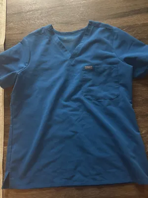 FIGS Scrub Top thumbnail 1