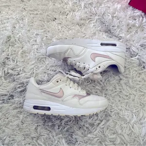 Nike Air Max 1 Sneakers thumbnail 6