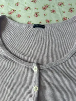 BRANDY MELVILLE Women’s Lavender Scoop Neck Button-Front Crop Top thumbnail 2