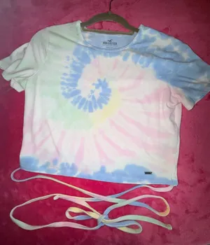 Hollister baby tee in tie dye thumbnail 1