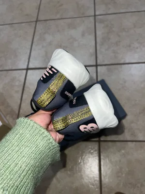New balance tennis shoe thumbnail 2