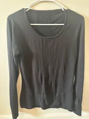 Women's Black Long-Sleeve Scoop Neck Top thumbnail 1
