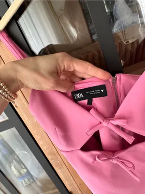 Zara bows top cutout stretch fuchsia barbiecore sleeves vneck bubblegum tank thumbnail 3