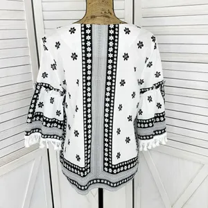 Soho New York & Comp Boho Fringe‎ Hem Floral Popover Shirt White Black Large thumbnail 4
