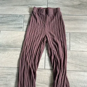 Ribbed brown relaxed flare pants thumbnail 2