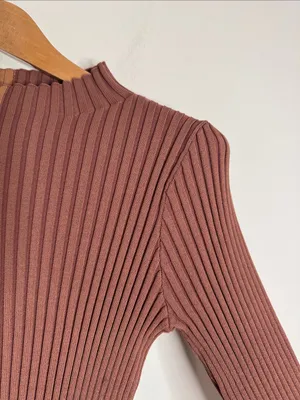 Red by BKE Buckle Ribbed Stretch ColorBlock Top Long Sleeve Tee Neutrals size M thumbnail 5