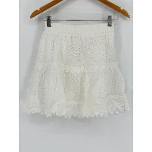 Impressions Eyelet Tiered Mini Skirt Womens Small White Boho Ruffle Coquette NEW thumbnail 2