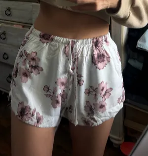Brandy Melville Shorts thumbnail 3