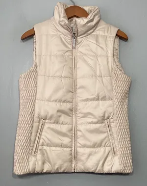 Quiet Luxury Vest Size Small Sleeveless Beige Quilted Gilet Minimalist Preppy thumbnail 1