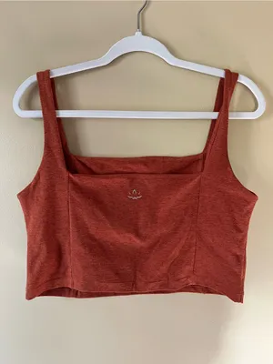 Beyond Yoga Square-Neck Cropped Tank in Rust thumbnail 4