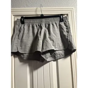 Adidas‎ Pacer Training Shorts Womens Medium Gray Heathered AEROREADY Activewear thumbnail 2