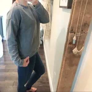 Forever 21 nwot grey distressed lounge sweatshirt thumbnail 3