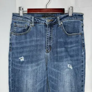 Risen Jeans High Rise Cropped Straight Leg Raw Hem Denim Size 30/11 thumbnail 2