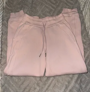 Lululemon Scuba Sweatpants thumbnail 2