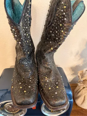 Corral Vintage Women's Brown and Brass Studded Boots size 9 M Western READ thumbnail 2
