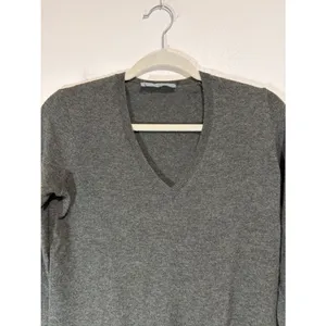 Everlane Size XS Cashmere V-Neck Long Sleeve Pullover Sweater Green thumbnail 3