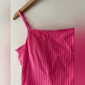 Aerie Hot Pink Ribbed Crop‎ Cami Back Floral Lace Detail Bralette Top thumbnail 2