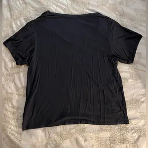 American Eagle Outfitters V-Neck Women's Top thumbnail 3