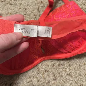 Victoria’s Secret Coral Plunge Push Up Bra thumbnail 2