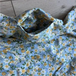 Hem & Thread NWT Peony Floral Ruffle Mini Dress Blue and Yellow Linen Size Small thumbnail 14
