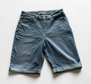 Signature by Levi Strauss Womens Bermuda Shorts‎ Medium Wash Denim Size 8 W29 thumbnail 1