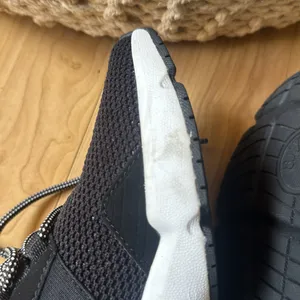 AV RE BLACK SNEAKERS Size 7 thumbnail 6