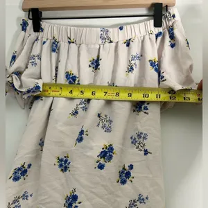T•I•M•I•N•G Off the shoulder shirt size s thumbnail 4