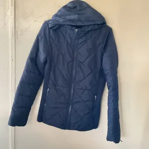 Fabletics Navy Blue Quilted Jacket Hooded Zip Front Athletic Coat Size S thumbnail 5