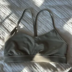 Lululemon Y bra  thumbnail 1