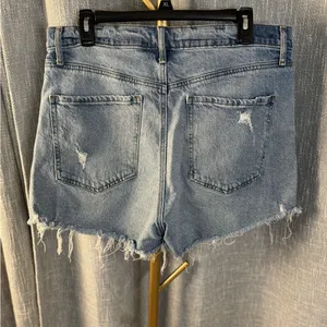 Express Shorts Womens 90’S HIGH RISE CUT OFF RAW HEM DENIM SHORTS SIZE 14 thumbnail 6