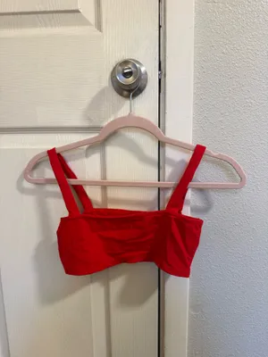Edikted cropped red top thumbnail 3