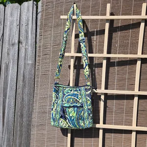 Vera Bradley Retired 2011 "Rhythm & Blues" Cross-Body Purse Large Hipster Zipper thumbnail 2