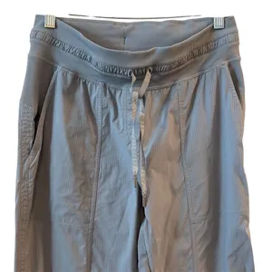 Lululemon Women's Bluish Gray‎ Cropped Dance Studio Pants Size 6 Activewear thumbnail 2