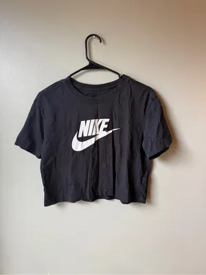 Nike Black Cropped Logo T-Shirt Loose Fit Athletic Streetwear thumbnail 2