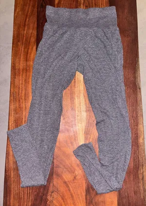 Women’s gray alo yoga athletic leggings size S thumbnail 1