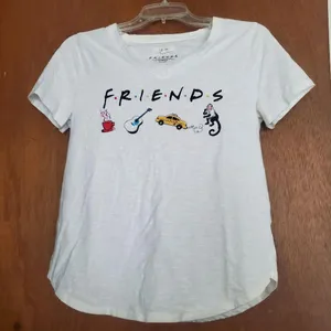 Maurices F.R.I.E.N.D.S Graphic T-shirt thumbnail 5