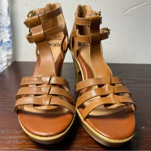 Sofft Women's Tan Leather Sandals Brown Size 7.5 thumbnail 1