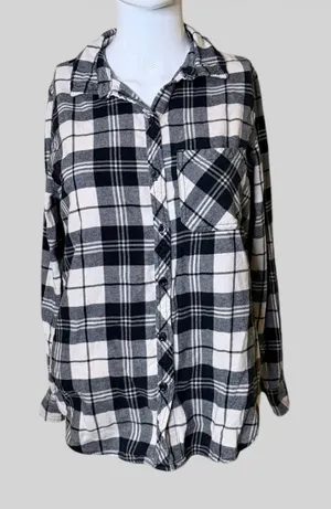 GAP Black and White Plaid Button-Down Shirt thumbnail 1