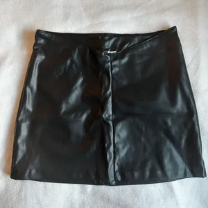 The Outfit Leather Outfit thumbnail 2