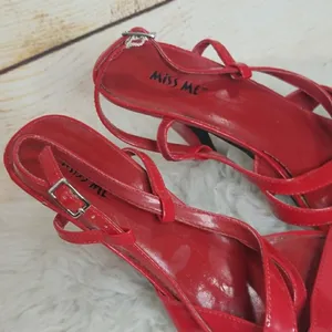 Miss Me Symbol strappy red slingback heels size 8.5 thumbnail 4