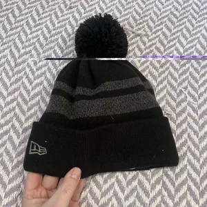 Women's New Era Black Boston Red Sox Snowy Cuffed Knit Hat with Pom thumbnail 3